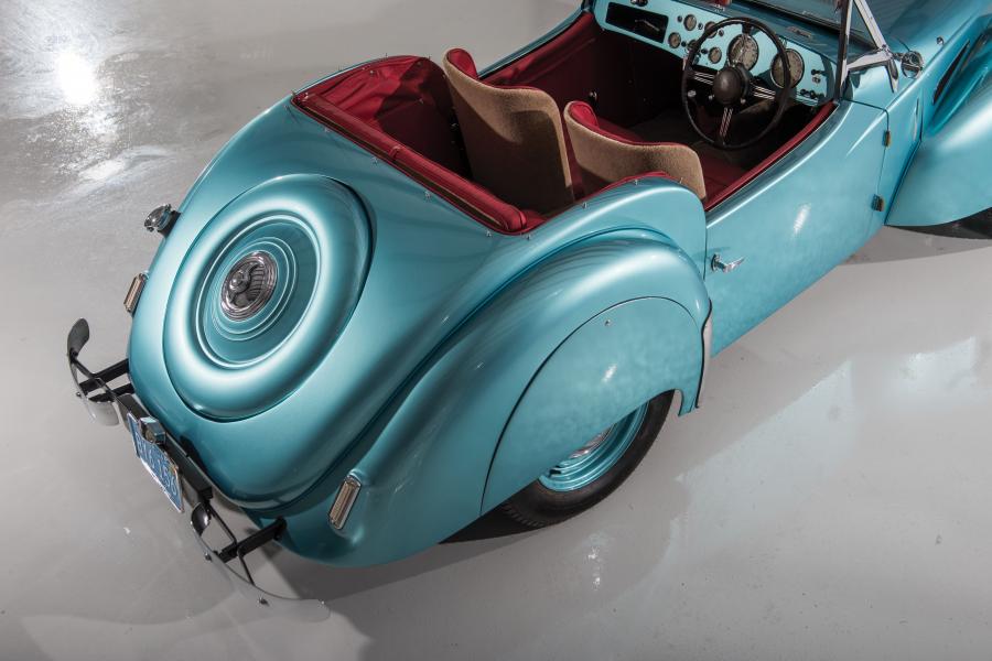 Детали экстерьера Lea-Francis 2&frac12;-Litre Sports 1949 года  (фото 24 из 40)